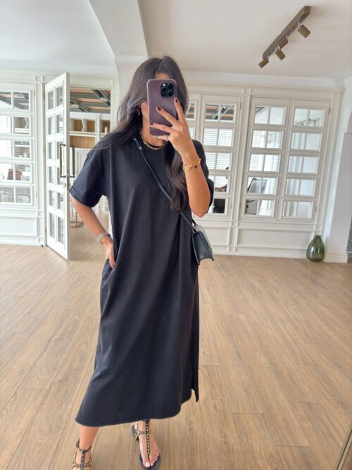 Ossim Ravy Siyah Basic Elbise  (ön sipariş alınmaktadır.kargo çıkışı 4-6 mayıs)